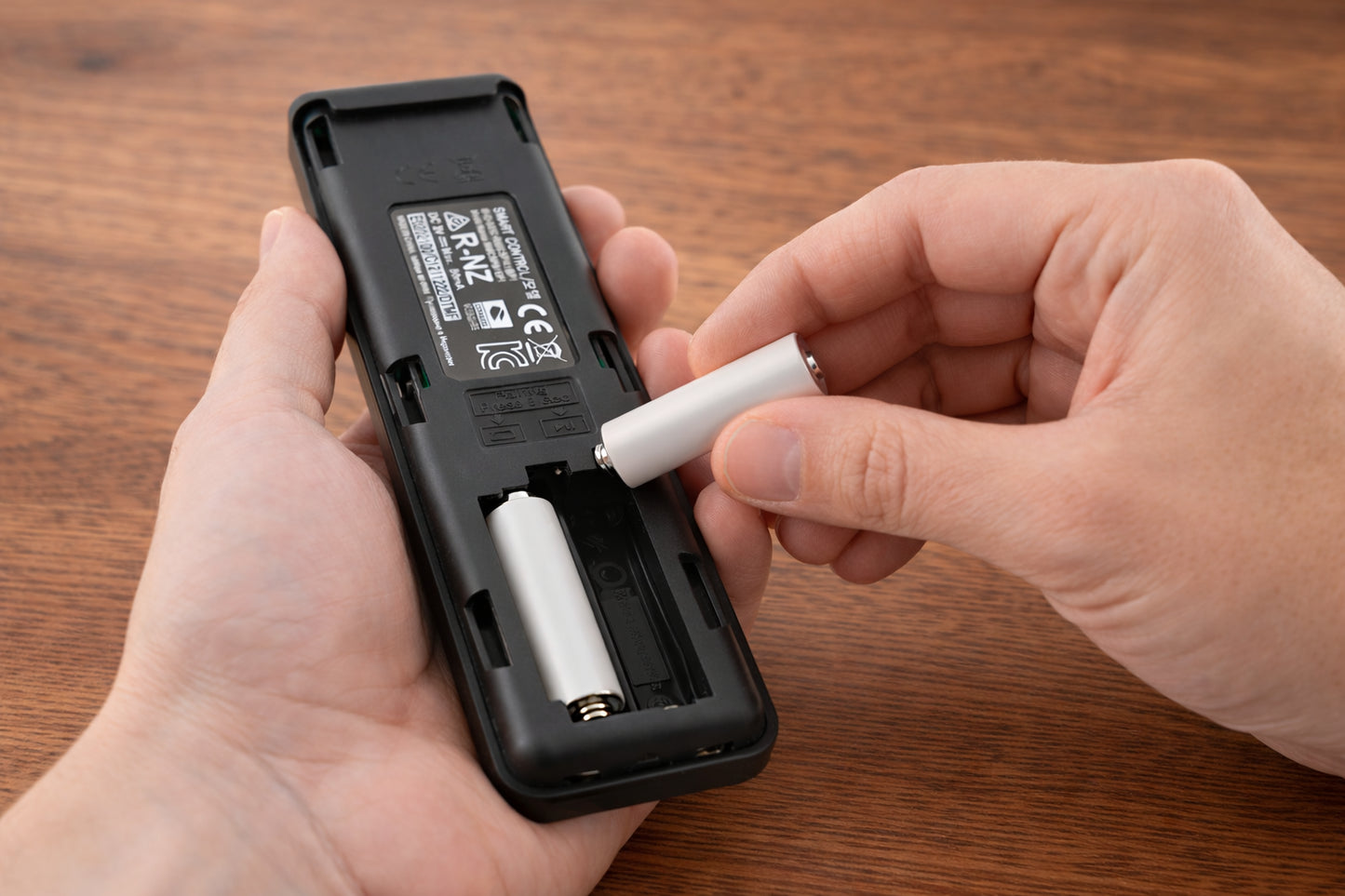 azurano Fernbedienung für SAMSUNG BN59-01432J, BN59-01432A, BN59-01455C, Battery - Bild 4